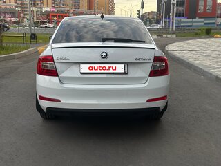 2017 Skoda Octavia III (A7), белый, 1789000 рублей, вид 4