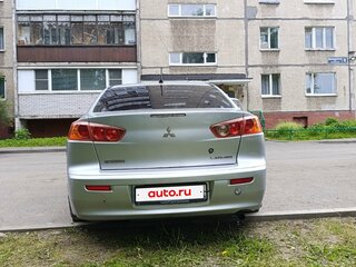 2009 Mitsubishi Lancer X, серебристый, 600000 рублей, вид 3