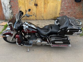 2011 Harley-Davidson Electra Glide, красный, 1075000 рублей, вид 4