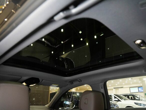 2025 BMW 5 серии Long 530Li xDrive VIII (G60/G61/G68), чёрный, 9000000 рублей - вид 14
