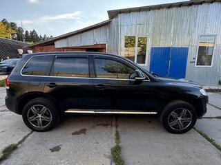 2007 Volkswagen Touareg I Рестайлинг, чёрный, 750000 рублей, вид 4