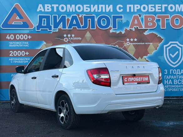 2024 Lada (ВАЗ) Granta I Рестайлинг, белый - вид 4