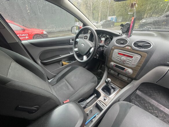 2008 Ford Focus II Рестайлинг, красный, 370000 рублей - вид 8