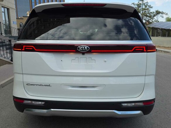 2020 Kia Carnival IV, белый, 2290000 рублей - вид 9