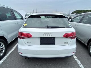 2017 Audi A3 III (8V) Рестайлинг, белый, 1650000 рублей, вид 3