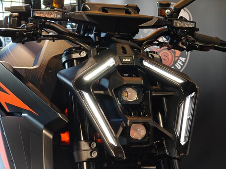 2024 KTM 1390 Super Duke R Evo, чёрный, 2299000 рублей, вид 4
