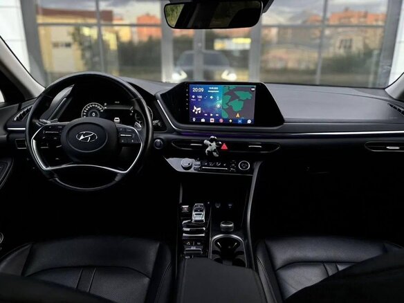 2020 Hyundai Sonata VIII (DN8), чёрный, 2590000 рублей - вид 12
