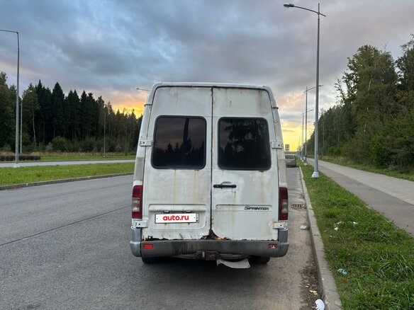 2000 Mercedes-Benz Sprinter, белый, 360000 рублей - вид 9