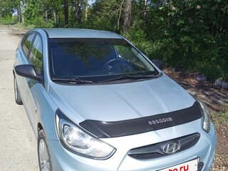 2011 Hyundai Solaris I, голубой, 650000 рублей, вид 3