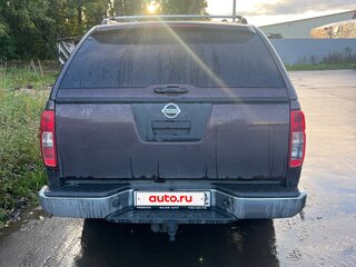 2008 Nissan Navara (Frontier) III (D40), серый, 800000 рублей, вид 2
