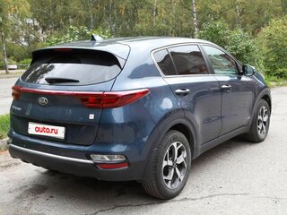 2020 Kia Sportage IV Рестайлинг, синий, 2400000 рублей, вид 5