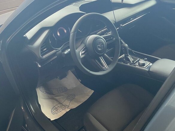 2019 Mazda 3 IV (BP), серый, 2050000 рублей - вид 11