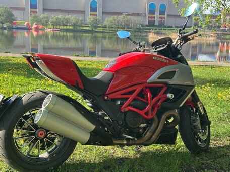 2011 Ducati Diavel, красный, 780000 рублей, вид 3
