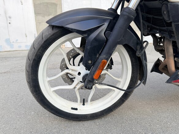 2022 Bajaj Pulsar NS 200, белый, 160000 рублей - вид 7