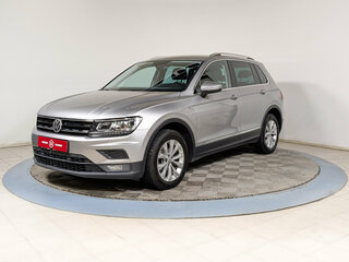 2018 Volkswagen Tiguan II, серебристый, 2299500 рублей, вид 4