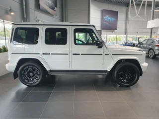 2026 Mercedes-Benz G-Класс 450 d III (W465) Рестайлинг, белый, 24300000 рублей, вид 4