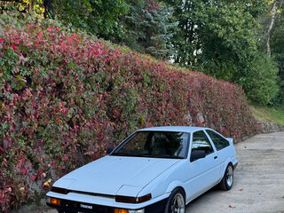 1986 Toyota Sprinter Trueno IV (AE85/AE86), белый, 1800000 рублей, вид 4