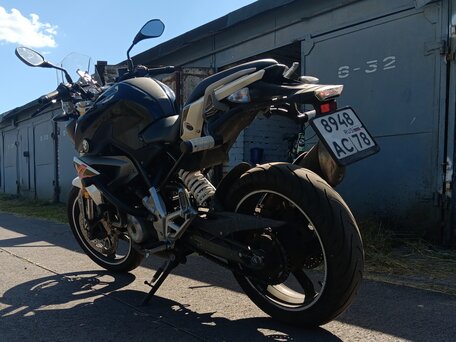 2018 BMW G 310 R, чёрный, 400000 рублей, вид 4