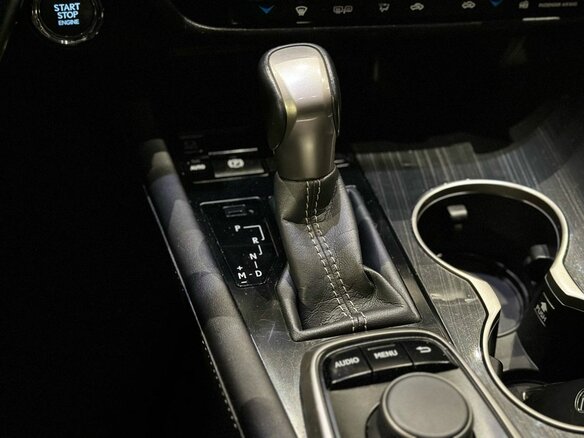 2016 Lexus RX 200t IV, чёрный, 3950000 рублей - вид 18