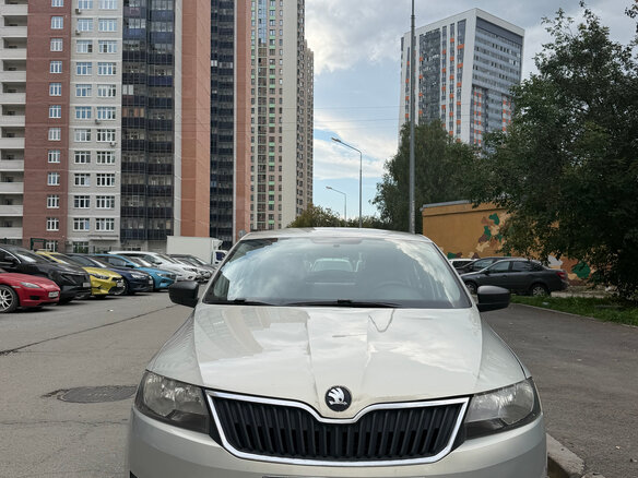 2014 Skoda Rapid I, серый, 615000 рублей - вид 1
