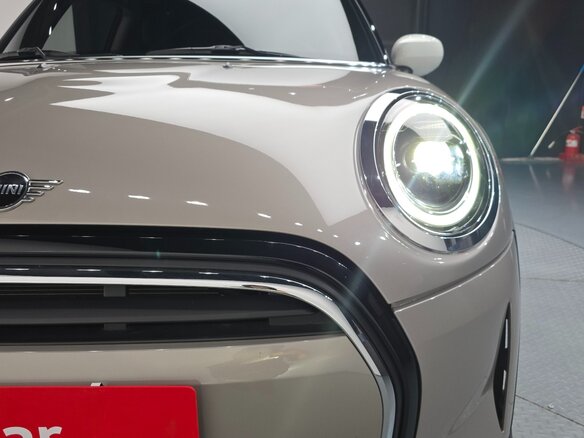 2022 Mini Hatch Cooper III (F55/F56) Рестайлинг 2, серый, 1927000 рублей - вид 8