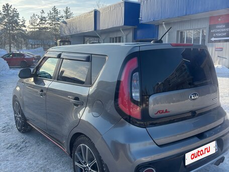 2018 Kia Soul II Рестайлинг, серебристый, 1850000 рублей, вид 5