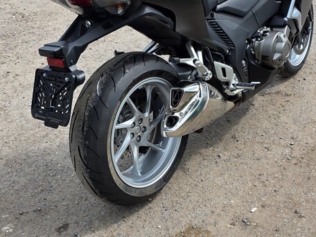 2017 Honda VFR 1200, серебристый, 1500000 рублей, вид 2