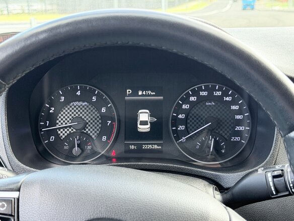 2020 Hyundai Solaris II Рестайлинг, серый, 1200000 рублей - вид 9