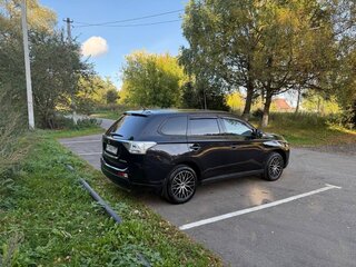 2012 Mitsubishi Outlander III, чёрный, 935000 рублей, вид 3