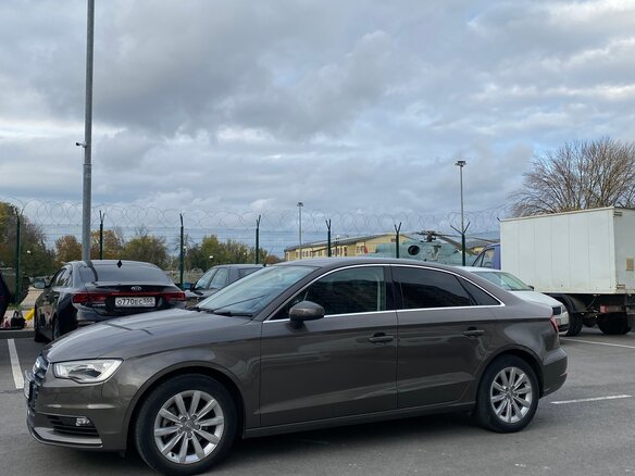 2015 Audi A3 III (8V), коричневый, 1650000 рублей - вид 11