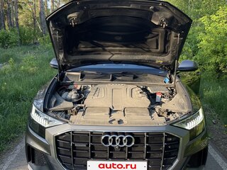 2020 Audi Q8 45 TDI I (4M), серый, 7800000 рублей, вид 2