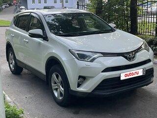 2017 Toyota RAV4 IV (XA40) Рестайлинг, белый, 1800000 рублей, вид 1