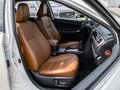 2016 Toyota Camry VII (XV50) Рестайлинг, белый, 2639000 рублей - вид 8