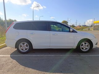 2011 Ford Focus II Рестайлинг, белый, 515000 рублей, вид 5