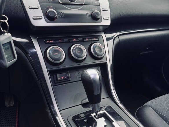 2007 Mazda 6 II (GH), красный, 820000 рублей - вид 18