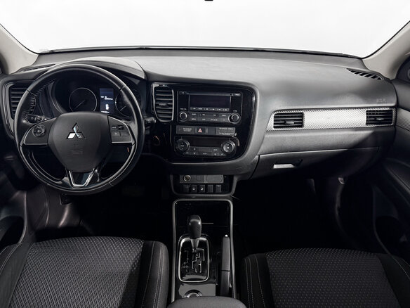2018 Mitsubishi Outlander III Рестайлинг 2, белый - вид 14