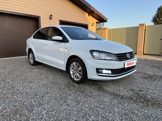 2018 Volkswagen Polo V Рестайлинг, белый, 1230000 рублей, вид 3