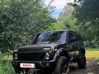 2017 Lada (ВАЗ) 2121 (4x4) I Рестайлинг, серебристый, 600000 рублей, вид 1