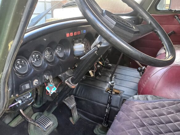2001 УАЗ 3303, зелёный, 700000 рублей - вид 6