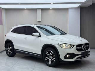 2021 Mercedes-Benz GLA 180 II (H247), белый, 2470000 рублей, вид 3