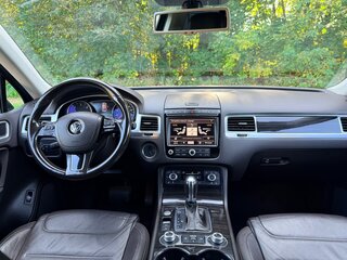 2016 Volkswagen Touareg II Рестайлинг, чёрный, 2620000 рублей, вид 5