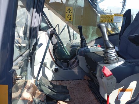 2023 XCMG XE215C, жёлтый, 7520050 рублей, вид 5