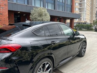 2021 BMW X6 30d III (G06), чёрный, 7950000 рублей, вид 3