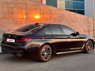 2022 BMW 5 серии 520i VII (G30/G31/G38) Рестайлинг, синий, 4550000 рублей, вид 4