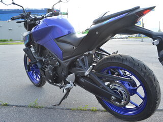 2023 Yamaha MT-03, белый, 660000 рублей, вид 4