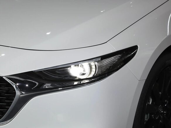 2025 Mazda 3 Axela IV (BP), белый, 3600000 рублей - вид 9