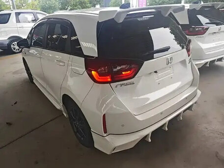 Honda Fit IV Рестайлинг