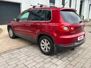 2010 Volkswagen Tiguan I, красный, 1150000 рублей, вид 3