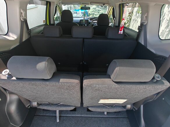 2017 Toyota Sienta II, жёлтый, 1150000 рублей - вид 25