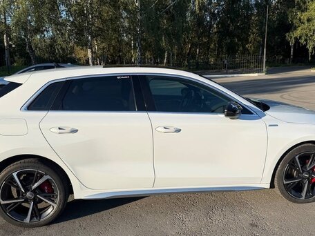 2021 Audi A3 Sportback 35 TFSI IV (8Y), белый, 2700000 рублей, вид 3